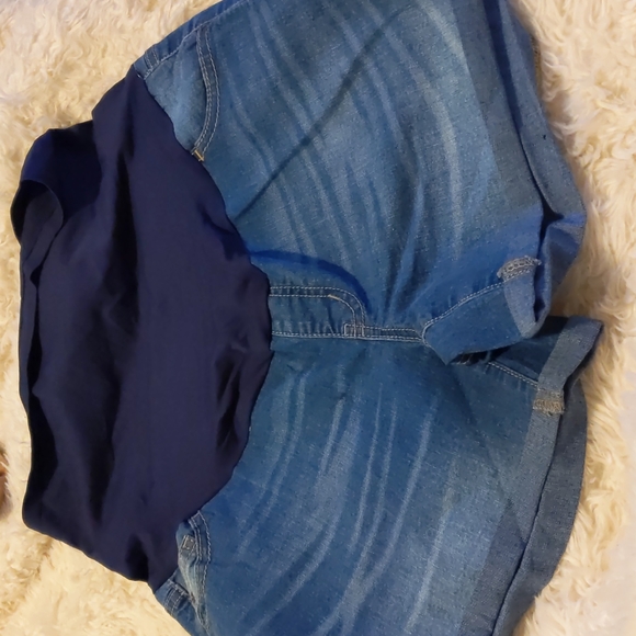 Time and Tru maternity denim shorts size 8-10 - Picture 3 of 6